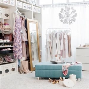 Meet your Posher, Dayna